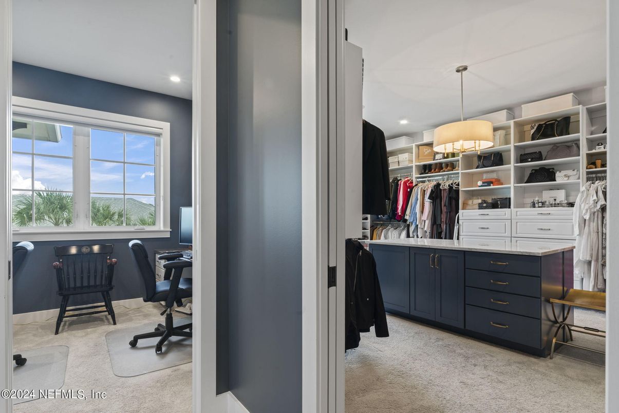 Interior, Recessed Lighting, Walk-in Closets