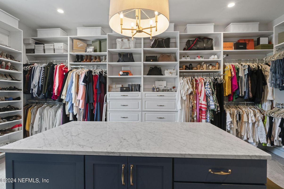 Interior, Recessed Lighting, Walk-in Closets