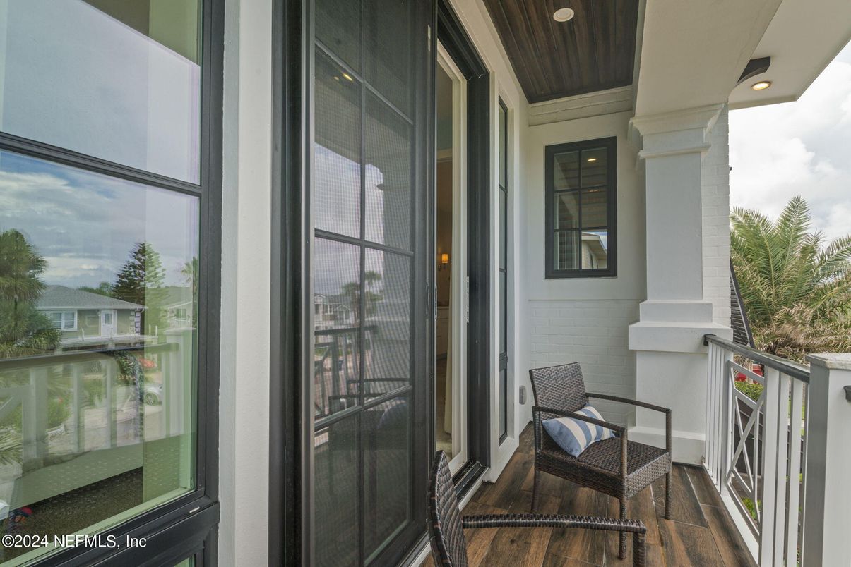 Exterior, Wood Texture Flooring