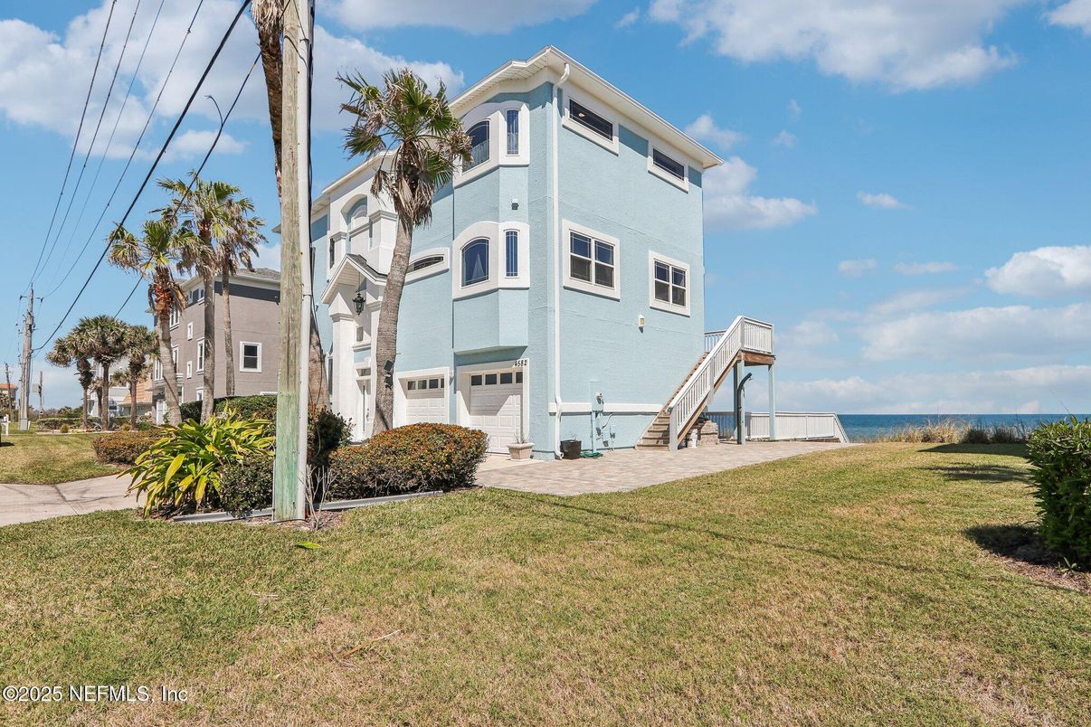 Backyard, Exterior, Water