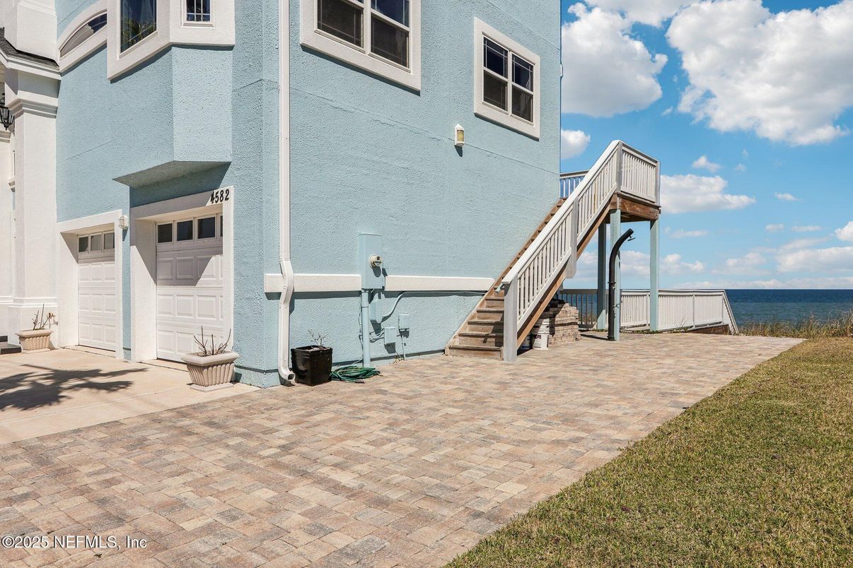 Exterior, Water