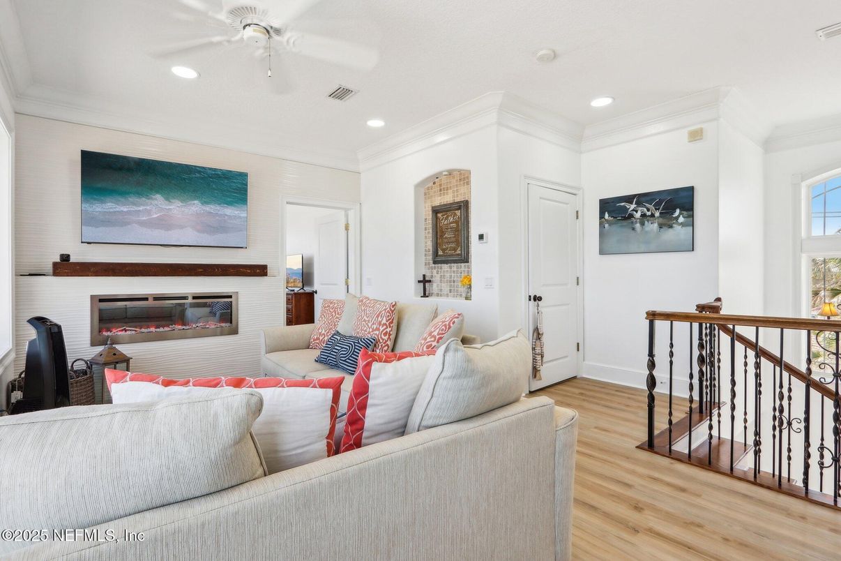 Bedroom, Fireplace, Interior, Recessed Lighting, Wood Texture Flooring
