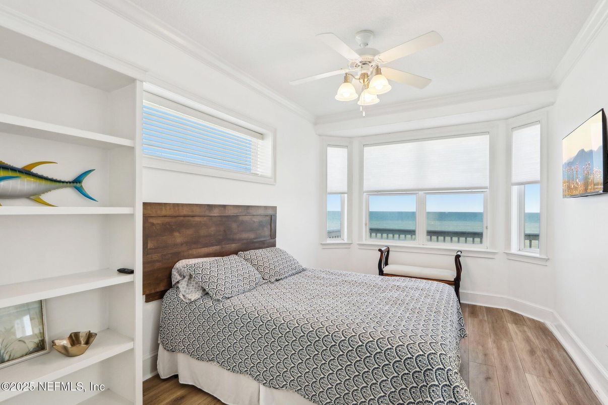 Bedroom, Interior, Water, Wood Texture Flooring