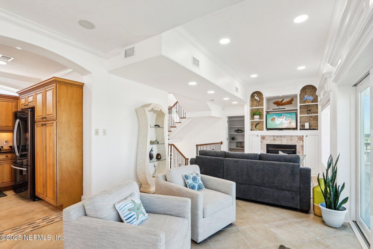 Fireplace, Interior, Living room, Recessed Lighting