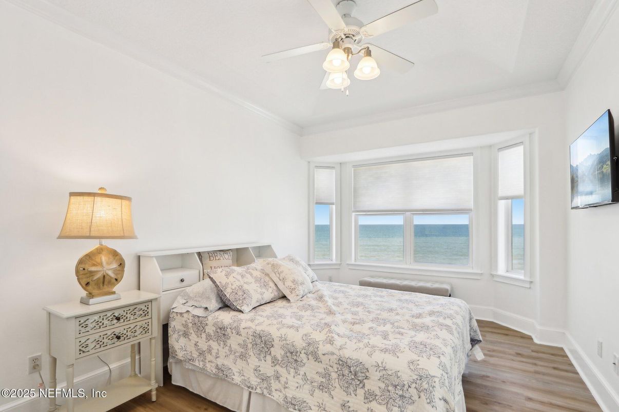Bedroom, Interior, Water, Wood Texture Flooring