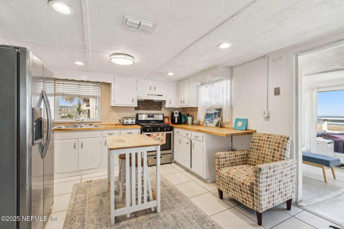 Interior, Kitchen, Recessed Lighting