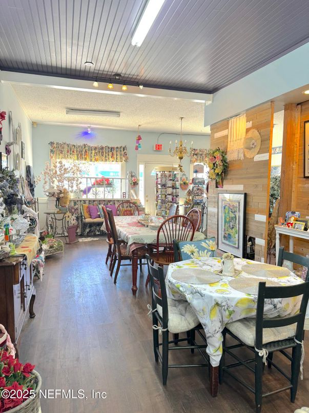 Dining room, Interior, Recessed Lighting, Wood Texture Flooring, Wooden Walls