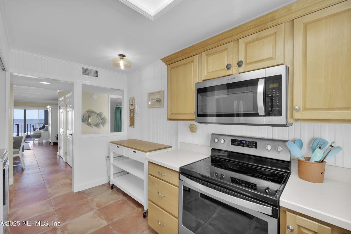 Interior, Kitchen, Stainless Steel Appliances