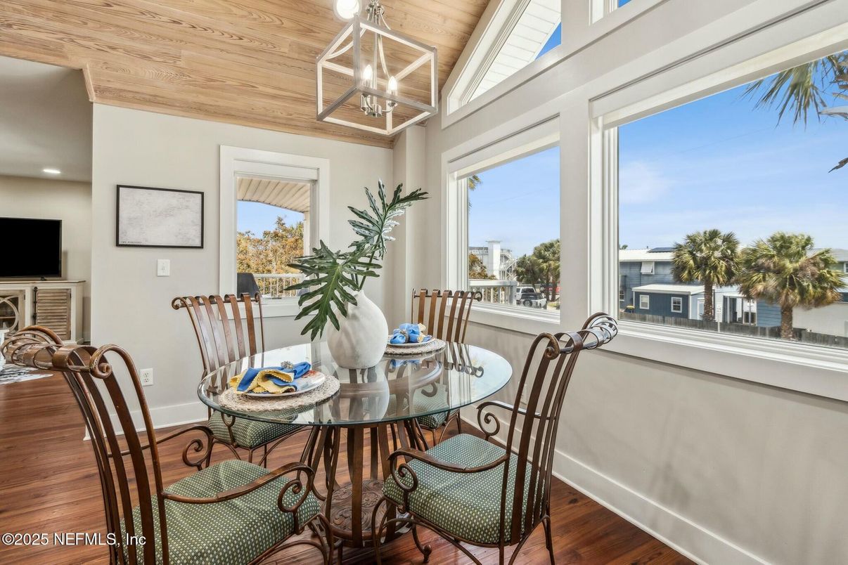 Dining room, Interior, Recessed Lighting, Wooden Ceilings, Wood Texture Flooring
