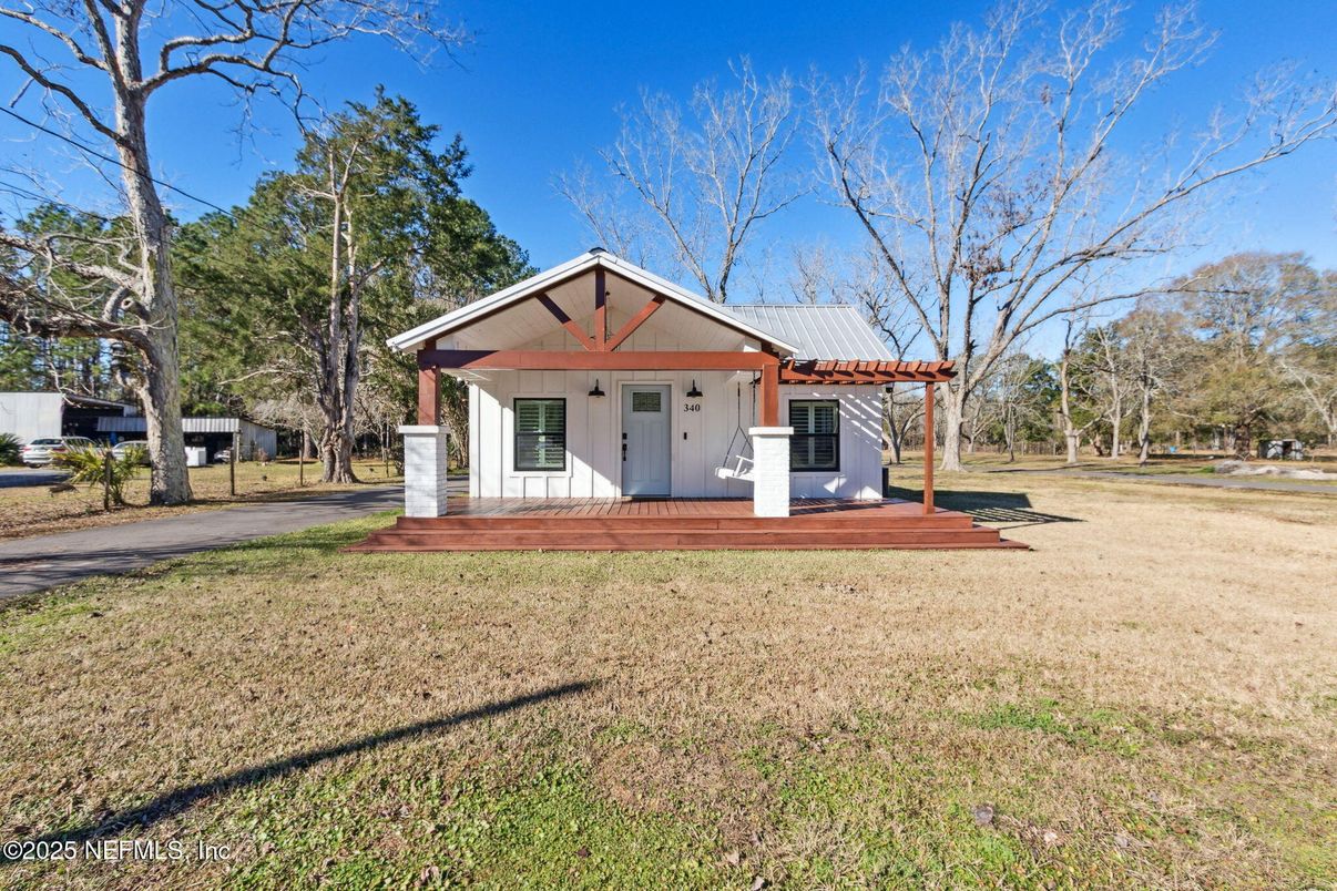 Backyard, Exterior