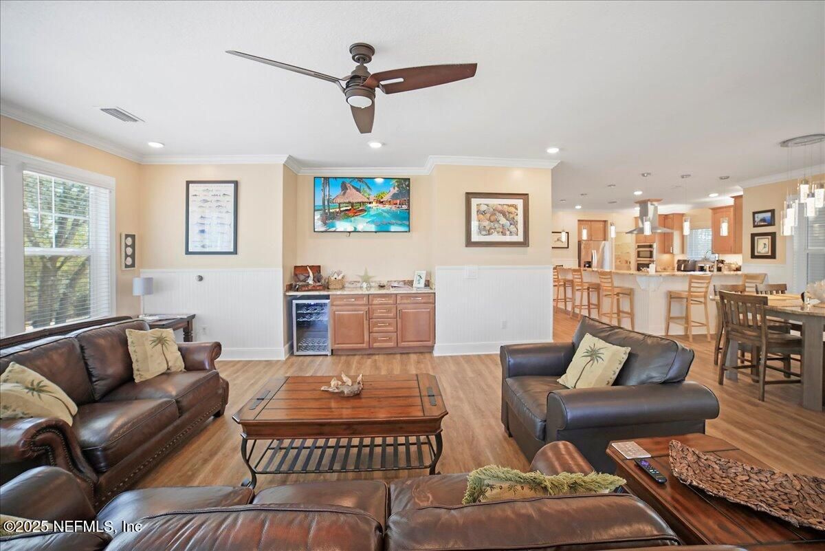 Dining room, Interior, Kitchen, Living room, Pendant Lights, Recessed Lighting, Wood Texture Flooring