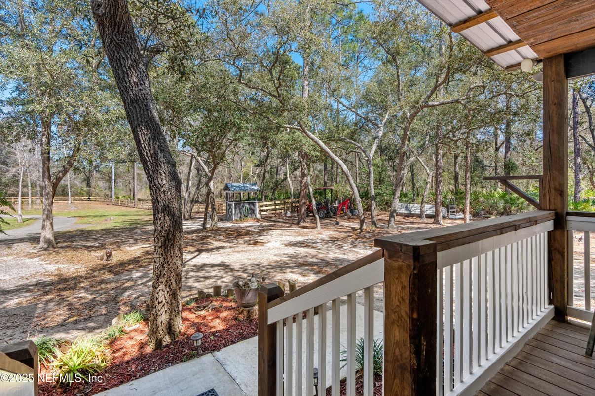Backyard, Exterior