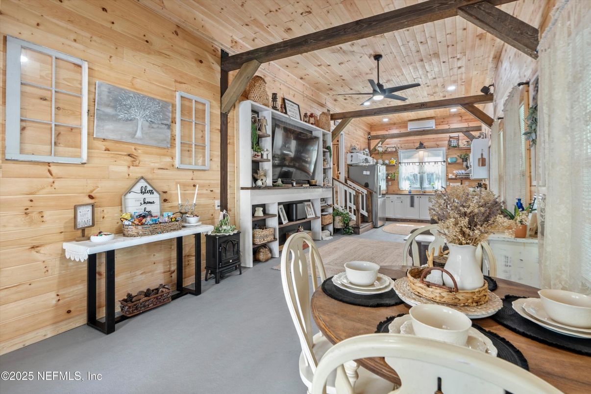 Dining room, Interior, Recessed Lighting, Wooden Beams, Wooden Ceilings, Wooden Walls