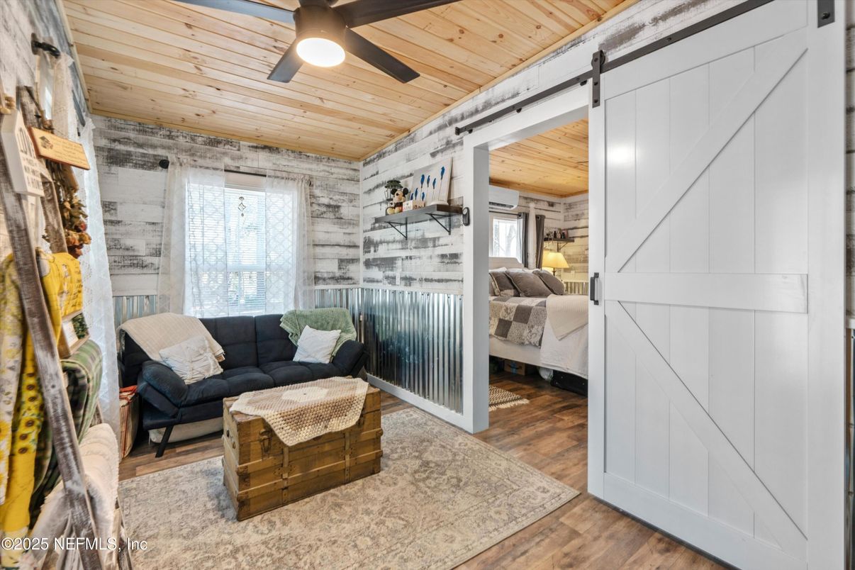 Bedroom, Interior, Wooden Ceilings, Wood Texture Flooring