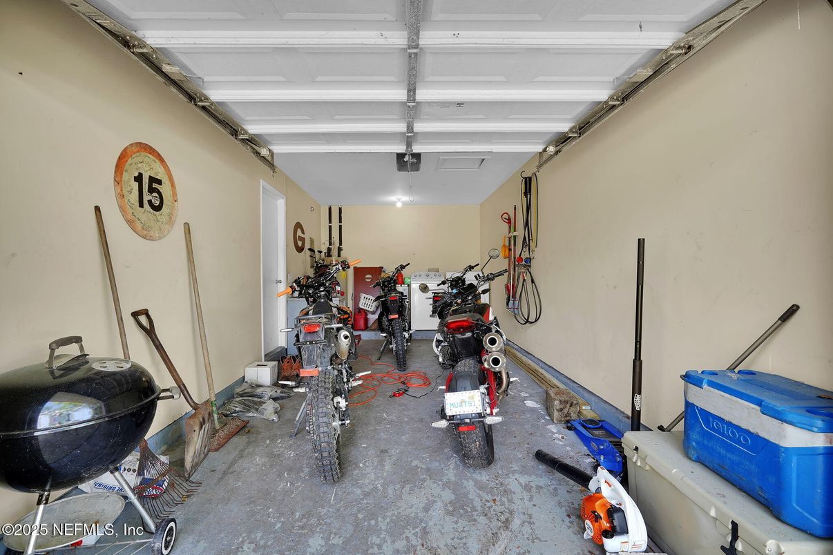 Garage, Interior