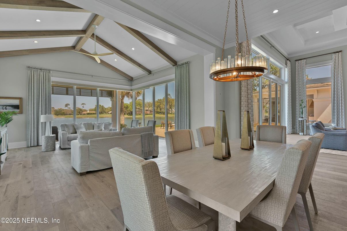 Chandelier, Dining room, Interior, Living room, Pendant Lights, Recessed Lighting, Water, Wood Texture Flooring
