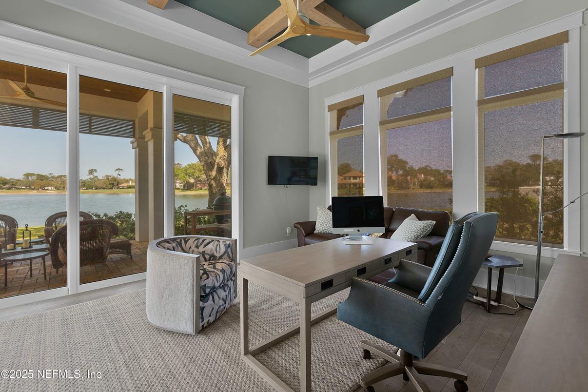 Home Office, Interior, Water, Wooden Beams