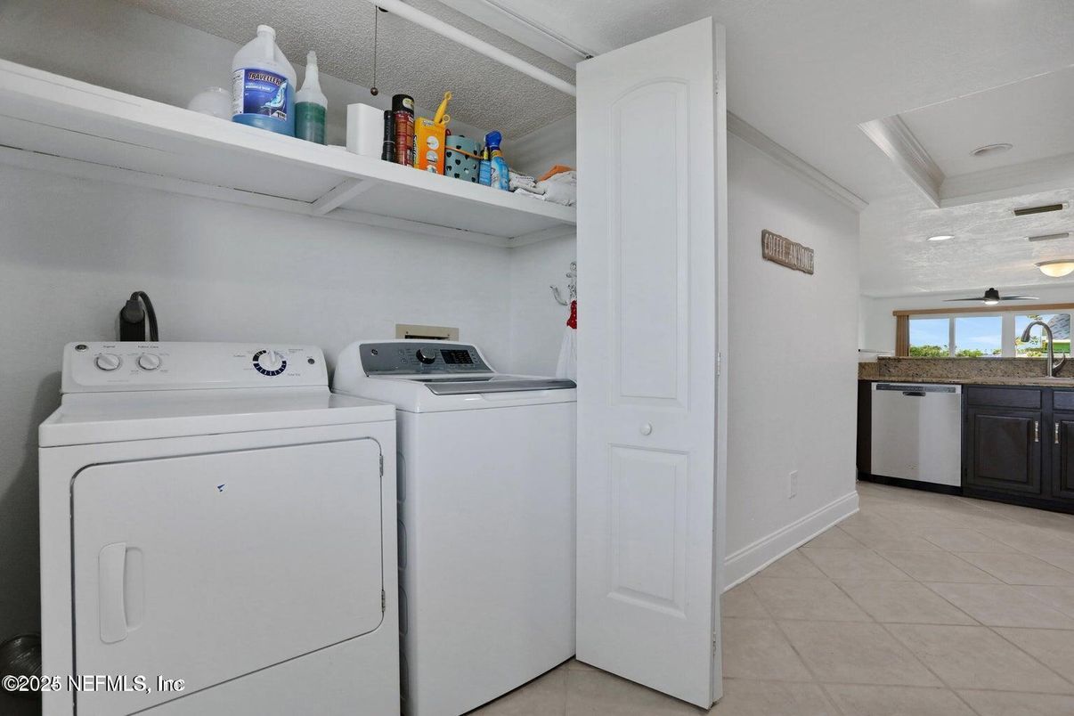 Interior, Utility Closets, Washer