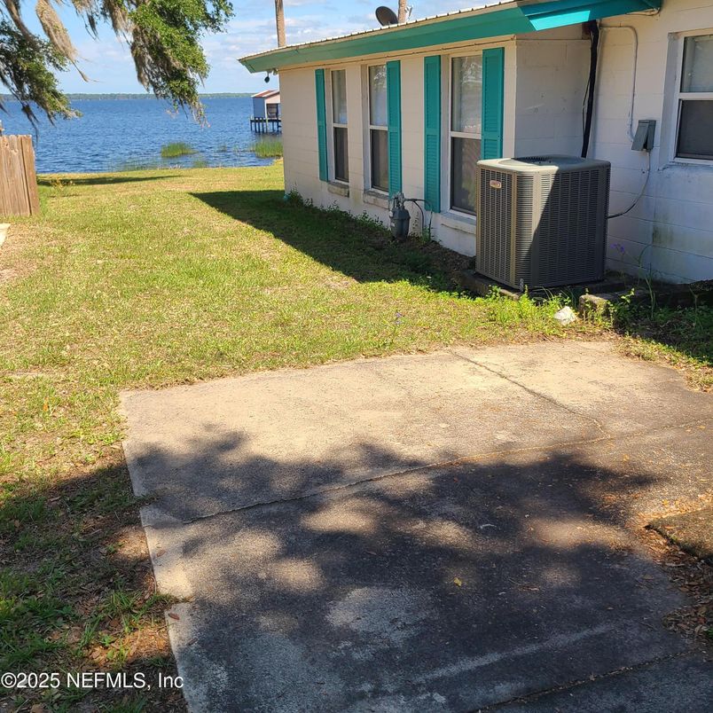 Backyard, Exterior, Water