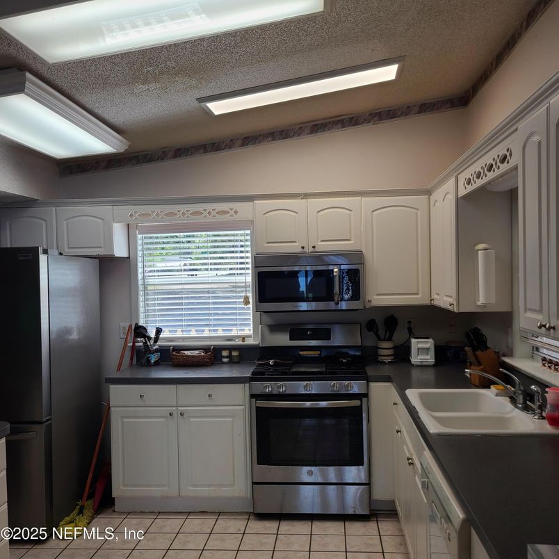 Interior, Kitchen, Stainless Steel Appliances