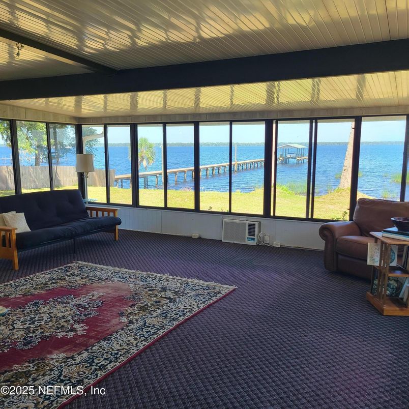 Interior, Sun Room, Water