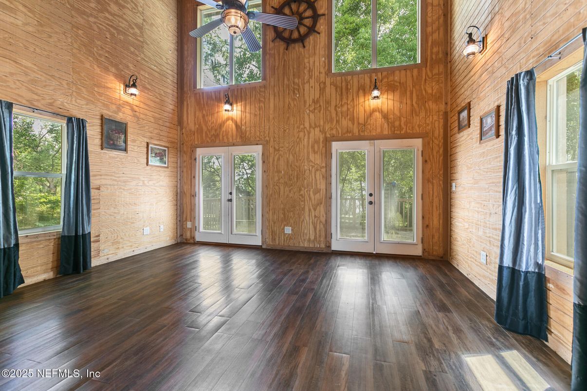 Empty room, Interior, Wooden Ceilings, Wood Texture Flooring, Wooden Walls