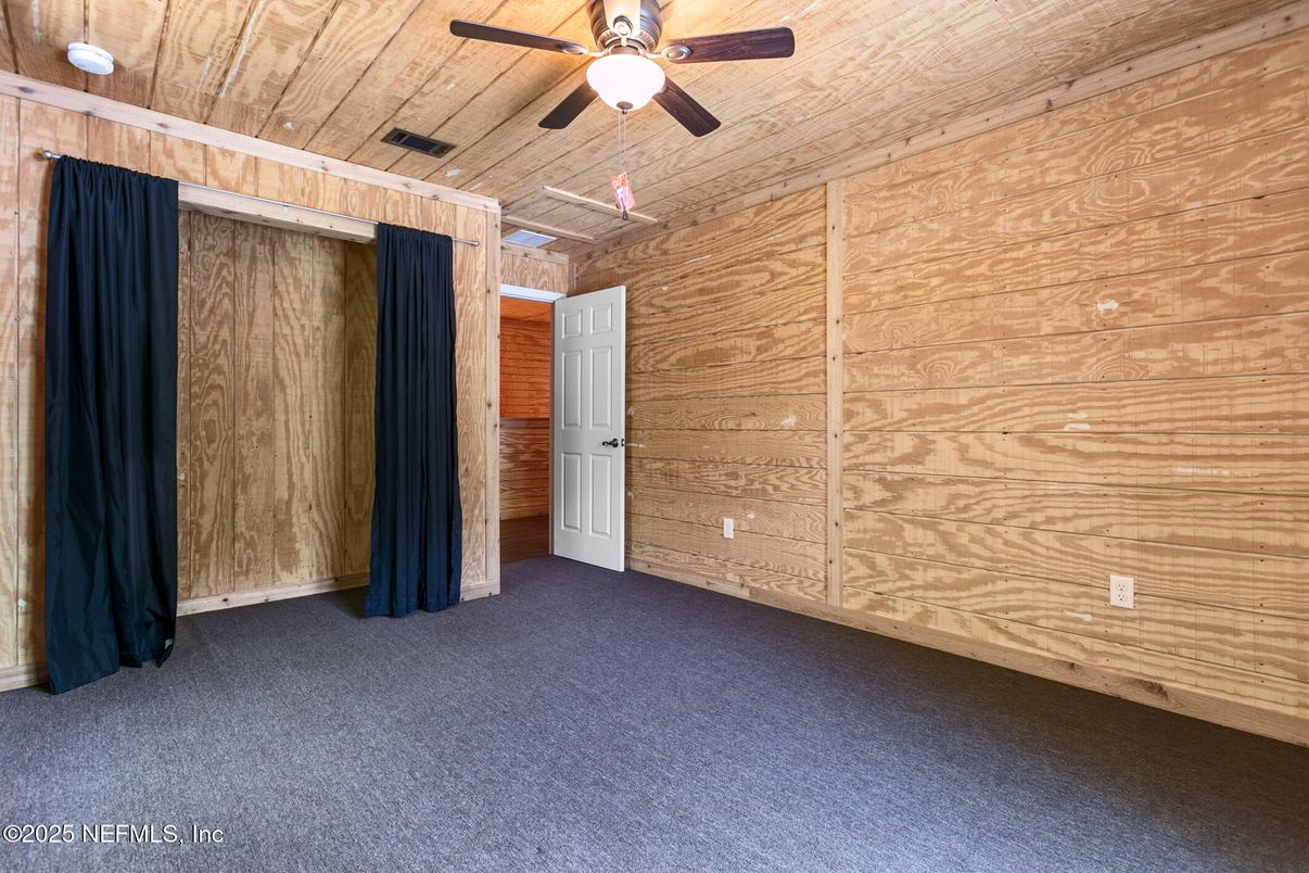 Empty room, Interior, Wooden Ceilings, Wooden Walls