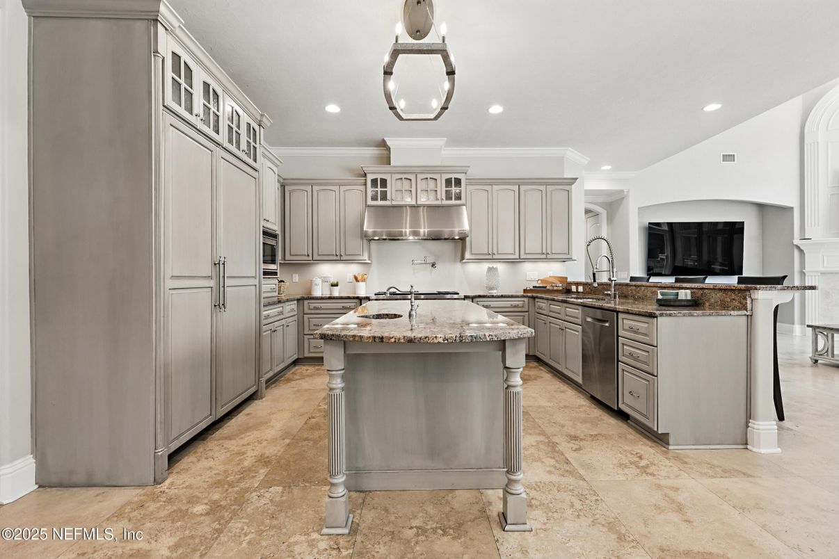 Interior, Kitchen, Pendant Lights, Recessed Lighting, Stainless Steel Appliances