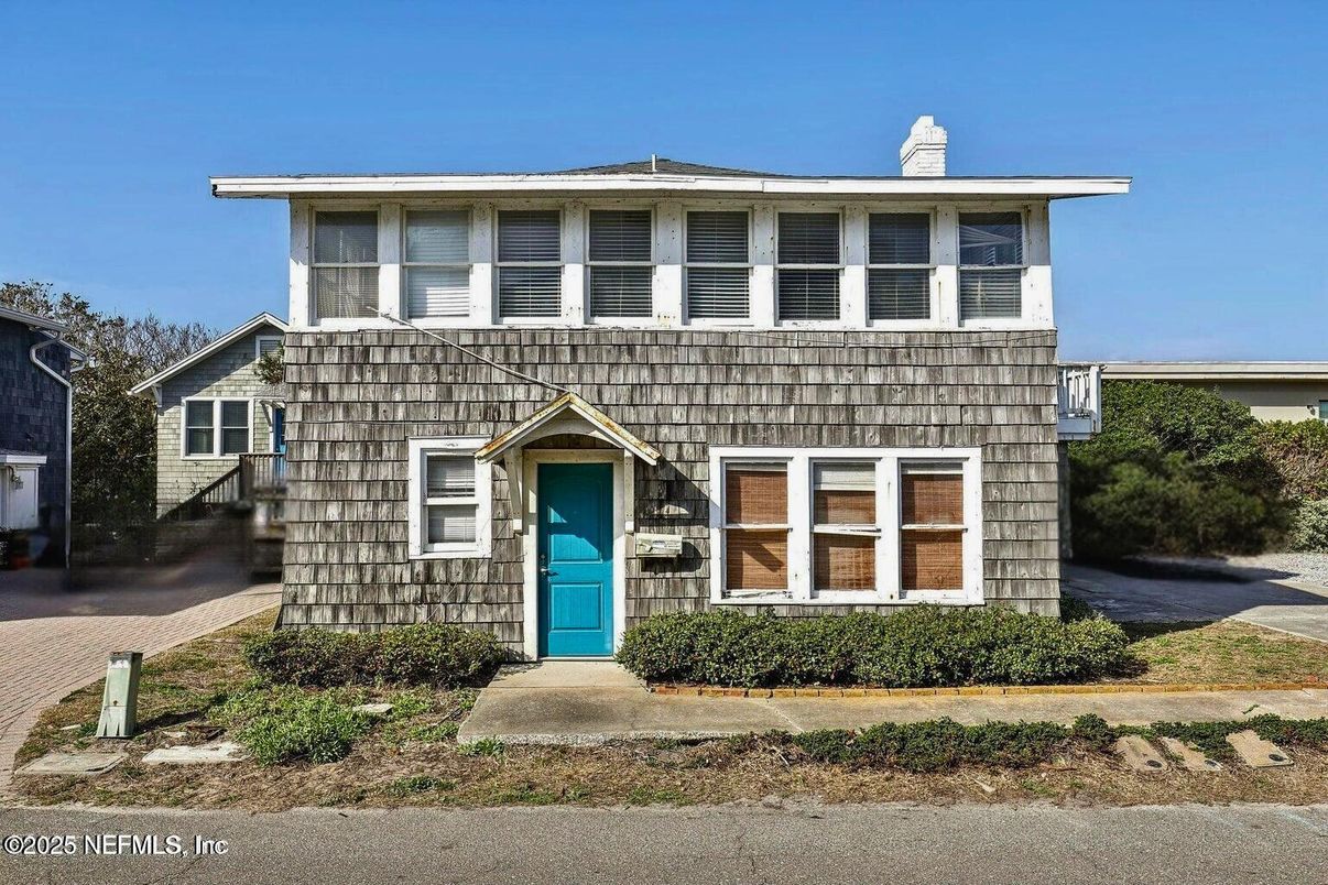 Exterior, Facade, Georgian