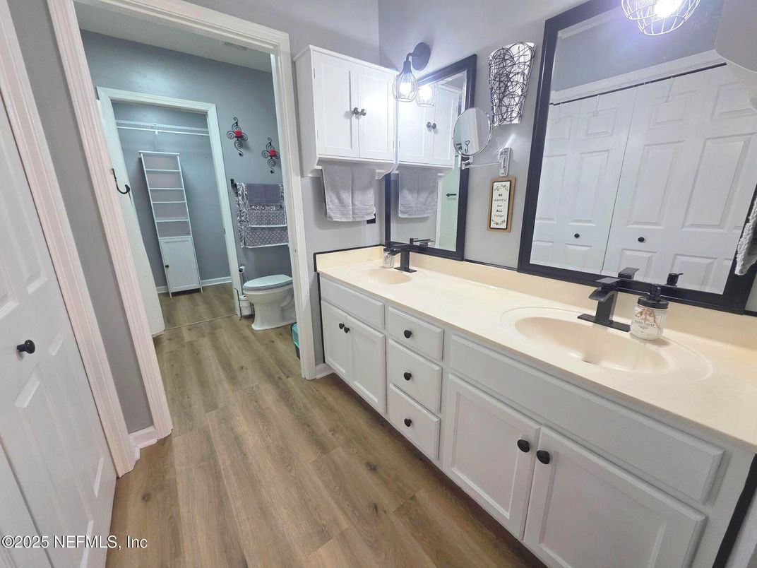 Bathroom, Dual Sink Vanities, Interior, Wood Texture Flooring
