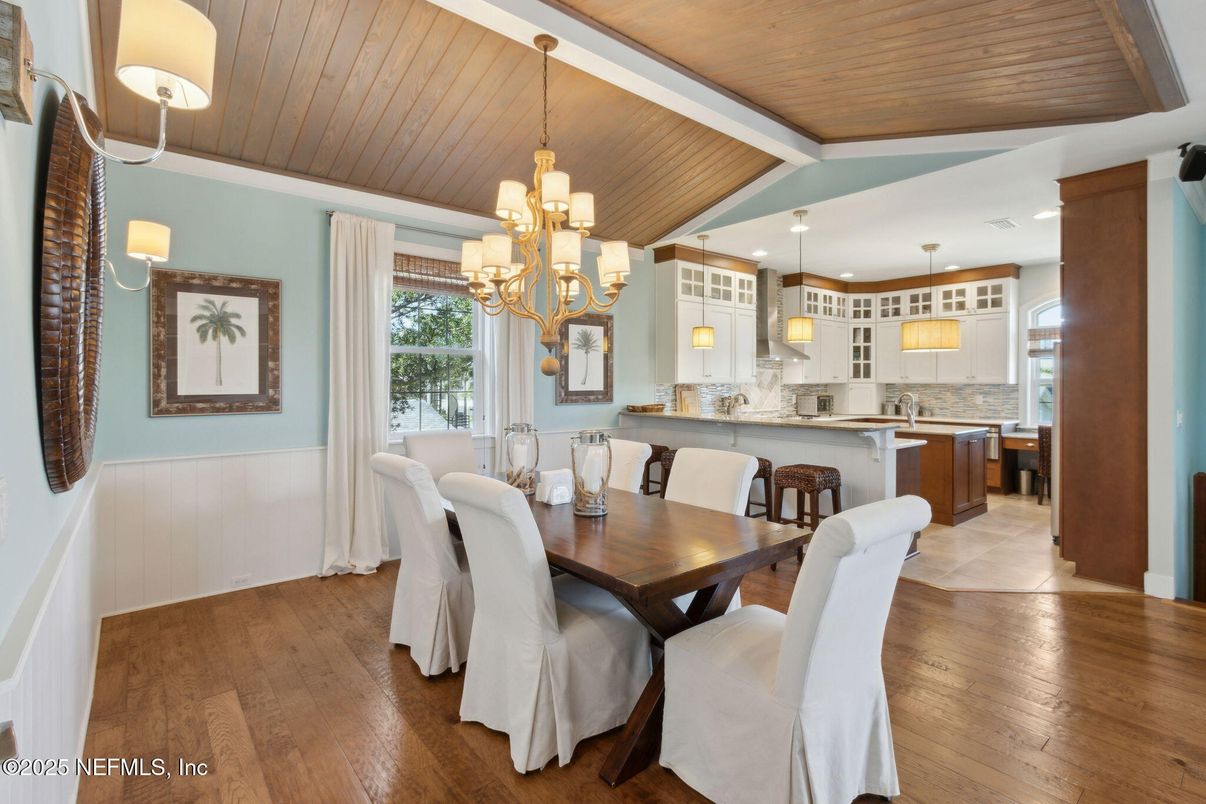 Chandelier, Dining room, Interior, Kitchen, Pendant Lights, Recessed Lighting, Wooden Ceilings, Wood Texture Flooring