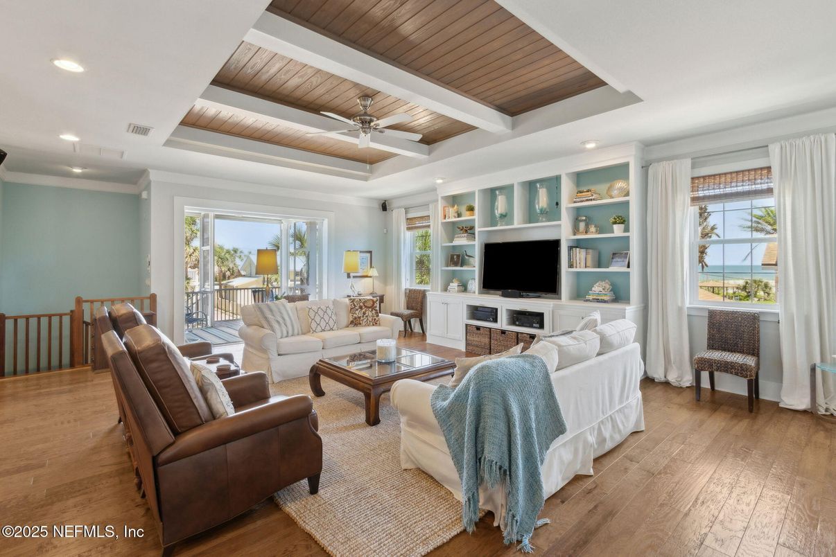 Interior, Living room, Recessed Lighting, Wooden Ceilings, Wood Texture Flooring