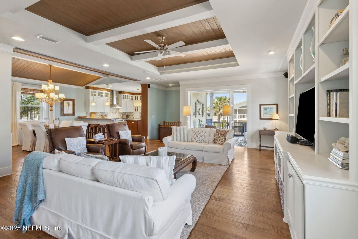 Chandelier, Dining room, Interior, Kitchen, Living room, Recessed Lighting, Wooden Ceilings, Wood Texture Flooring