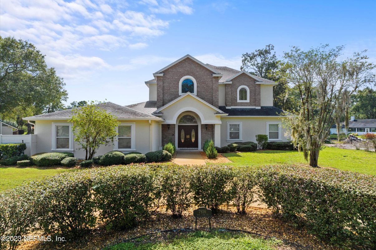 Backyard, Exterior, Facade, French Provincial