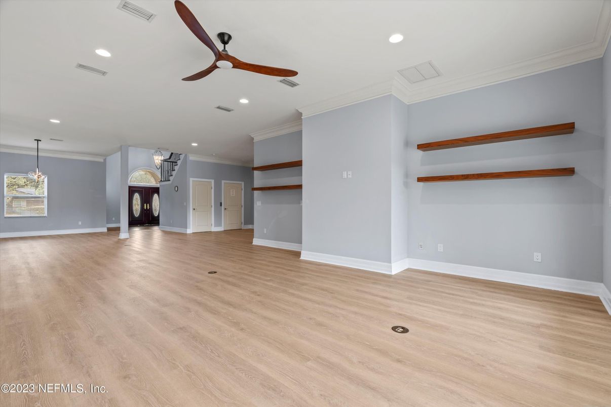 Empty room, Interior, Recessed Lighting, Wood Texture Flooring