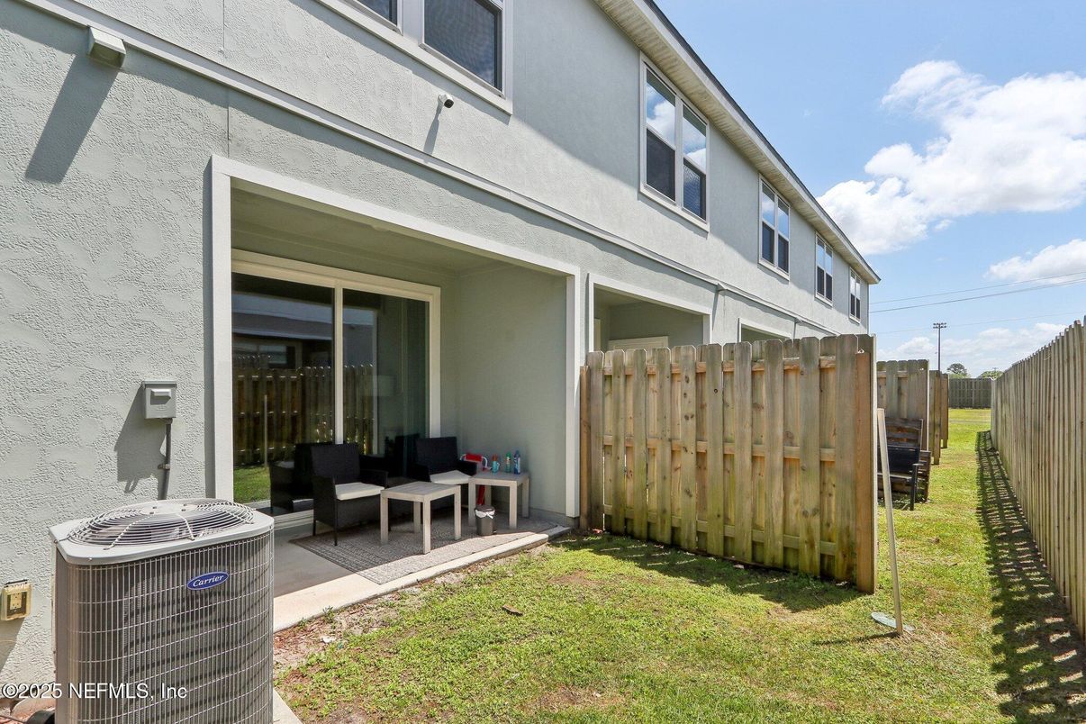 Backyard, Exterior