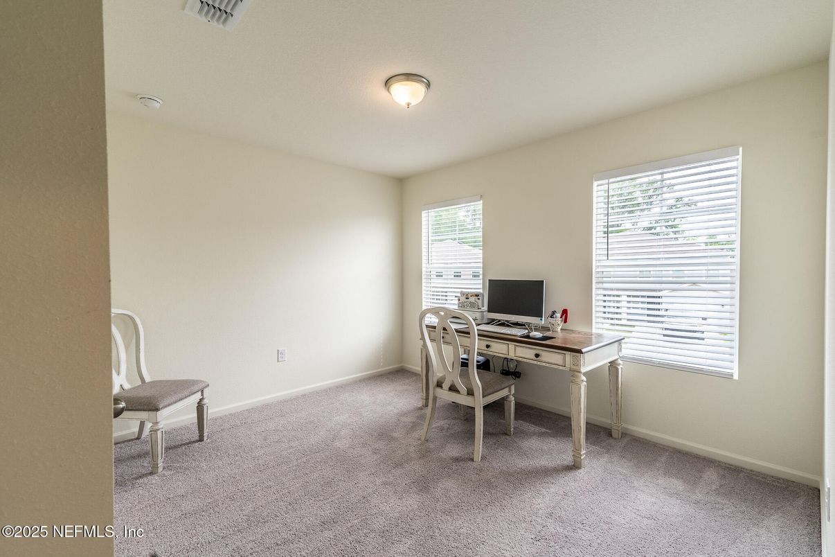 Home Office, Interior