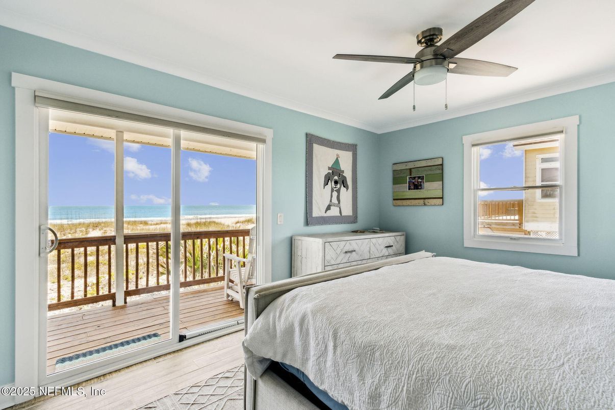 Bedroom, Interior, Water, Wood Texture Flooring