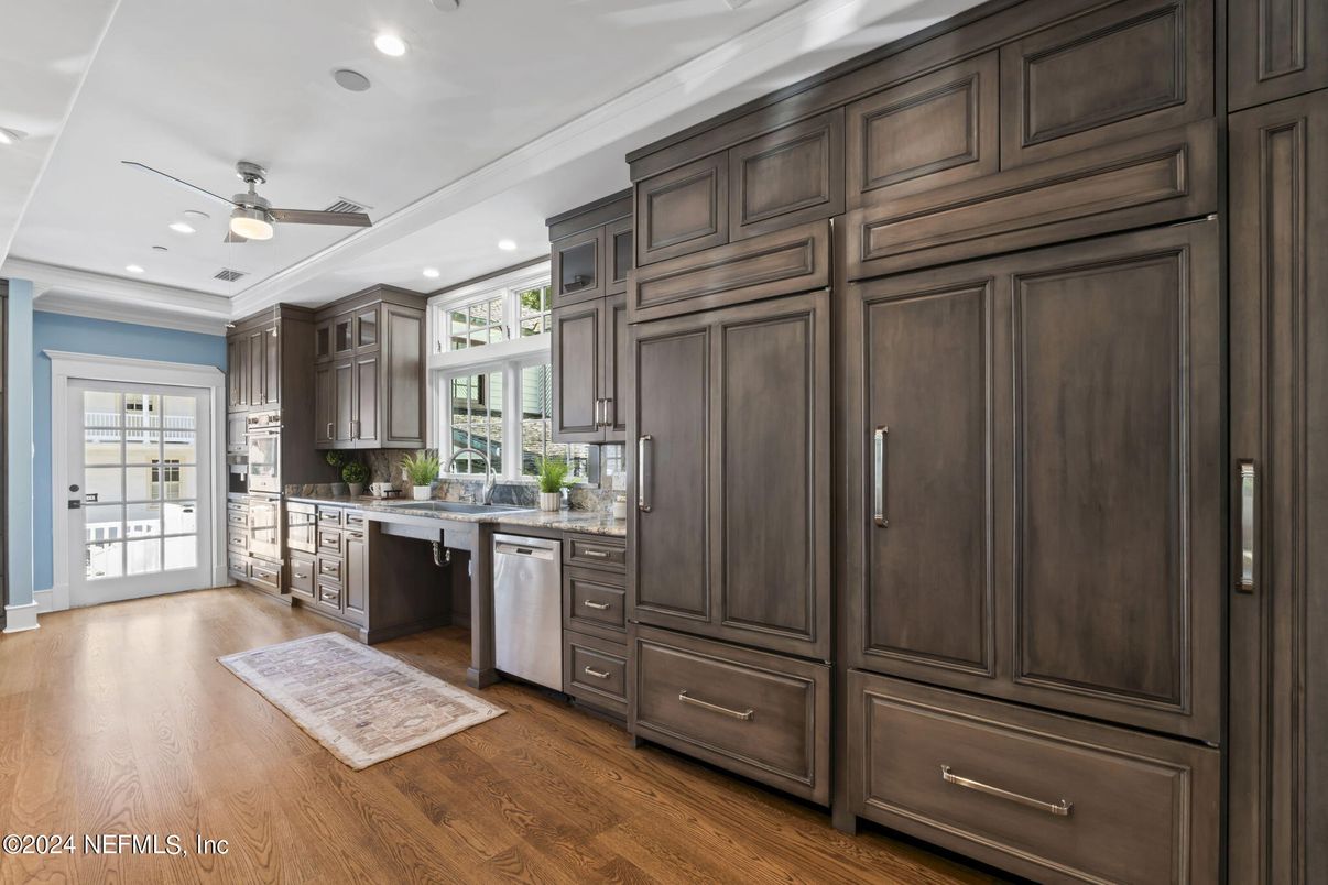 Interior, Kitchen, Recessed Lighting, Wood Texture Flooring