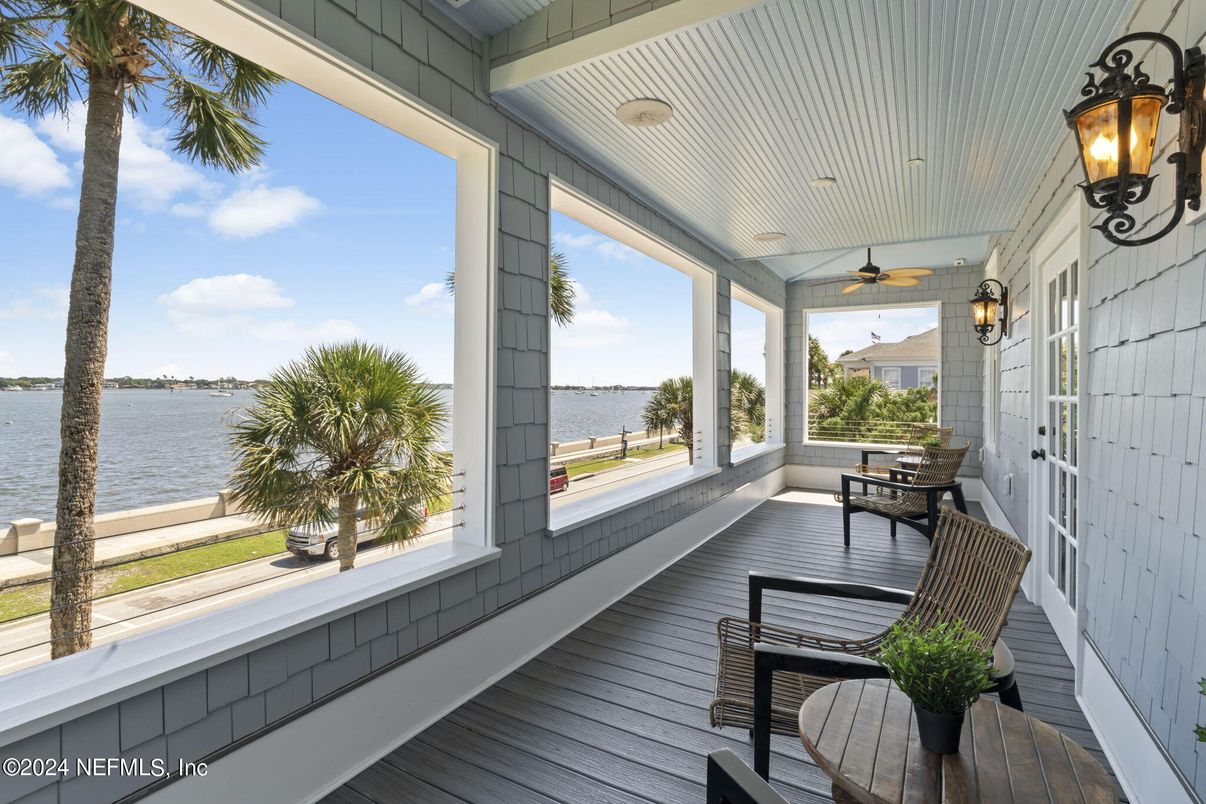 Interior, Sun Room, Water, Wood Texture Flooring
