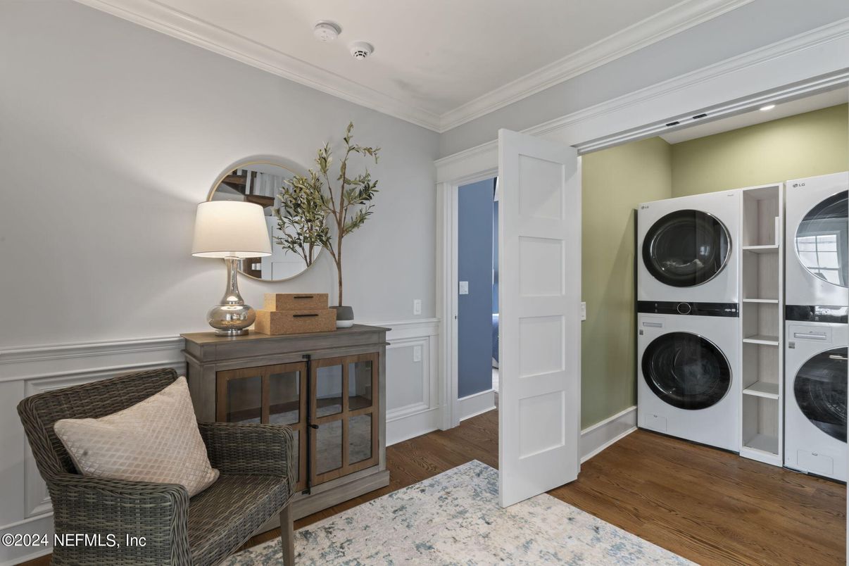 Interior, Recessed Lighting, Utility Closets, Washer, Wood Texture Flooring