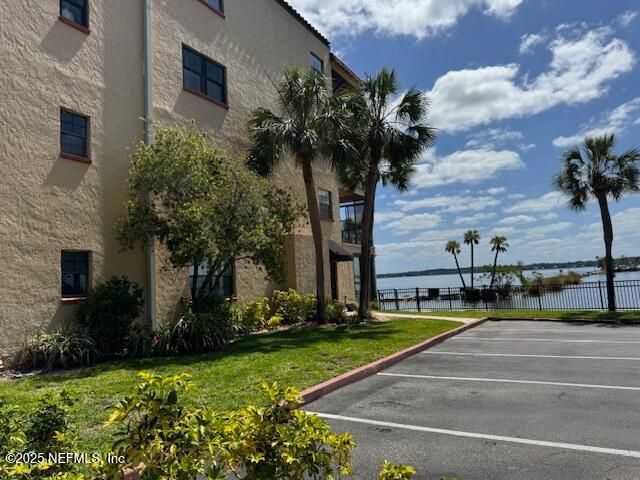 Exterior, Water