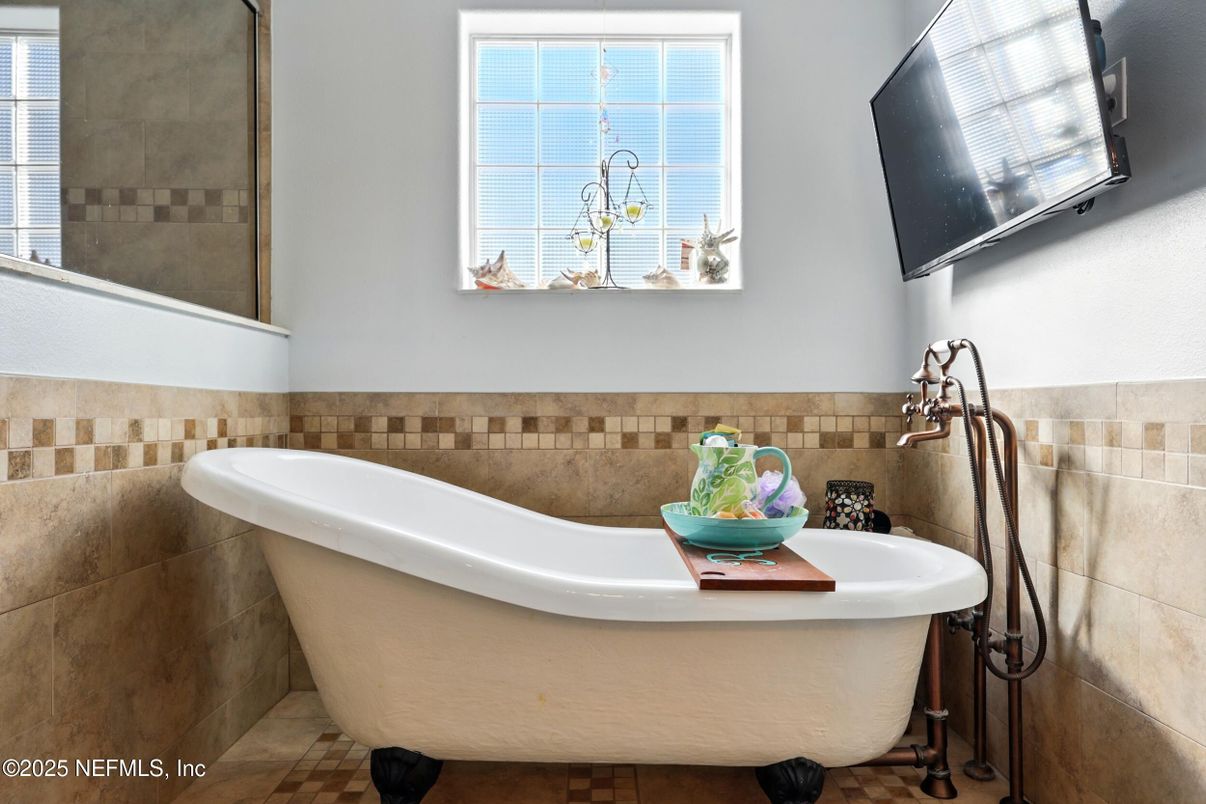Bathroom, Free Standing Baths, Interior