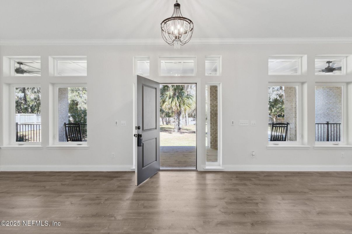 Chandelier, Empty room, Interior, Wood Texture Flooring