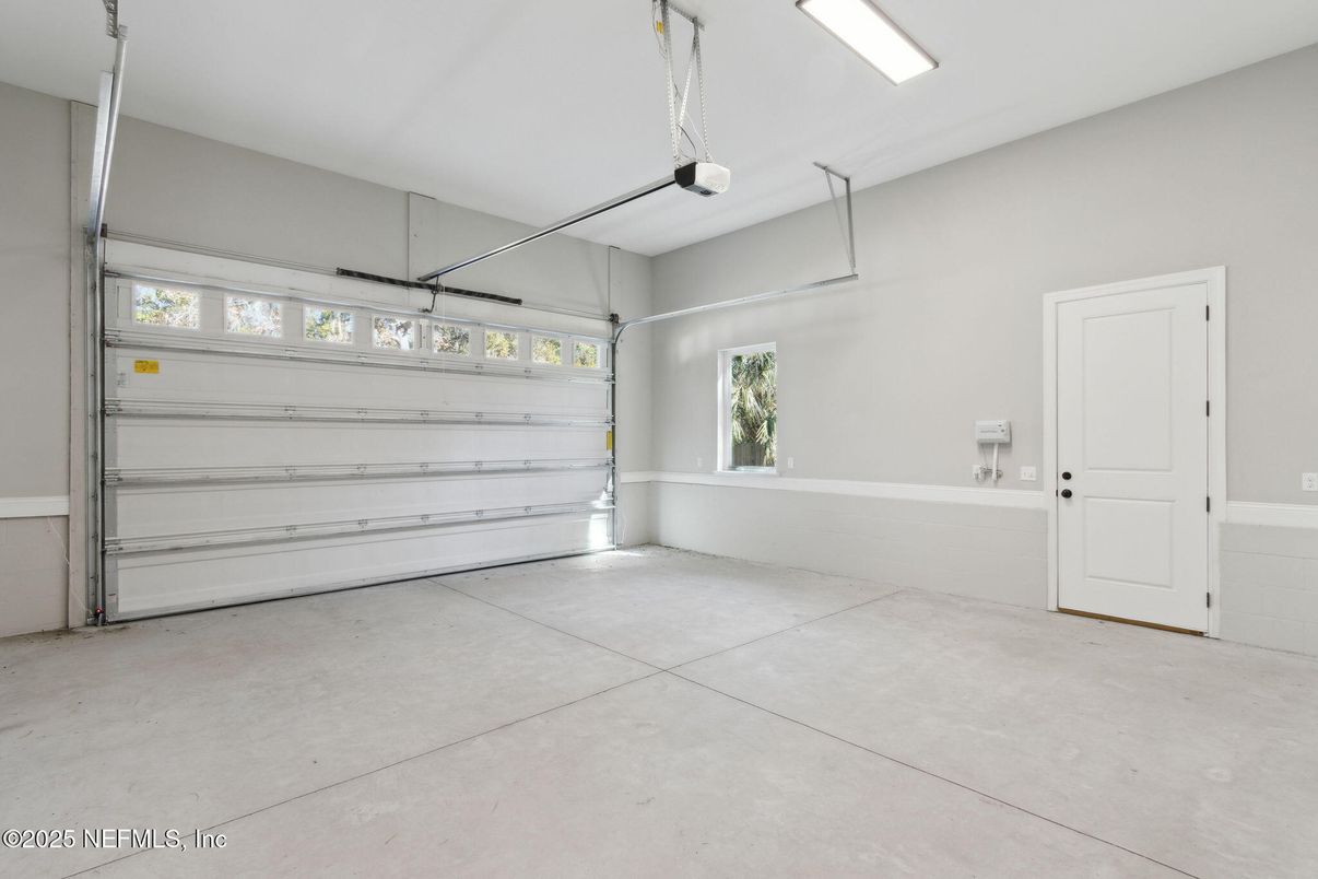 Garage, Interior