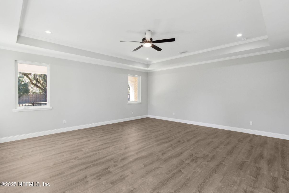 Empty room, Interior, Recessed Lighting, Wood Texture Flooring