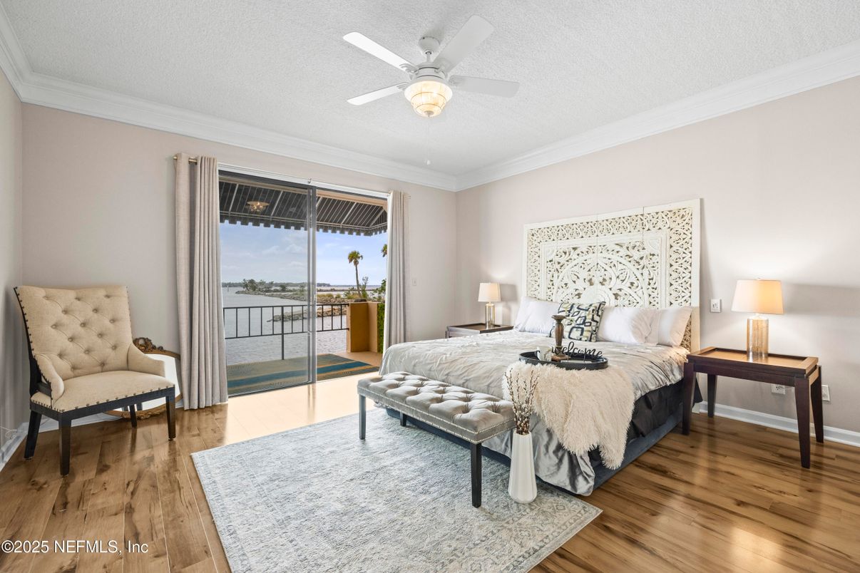 Bedroom, Interior, Water, Wood Texture Flooring