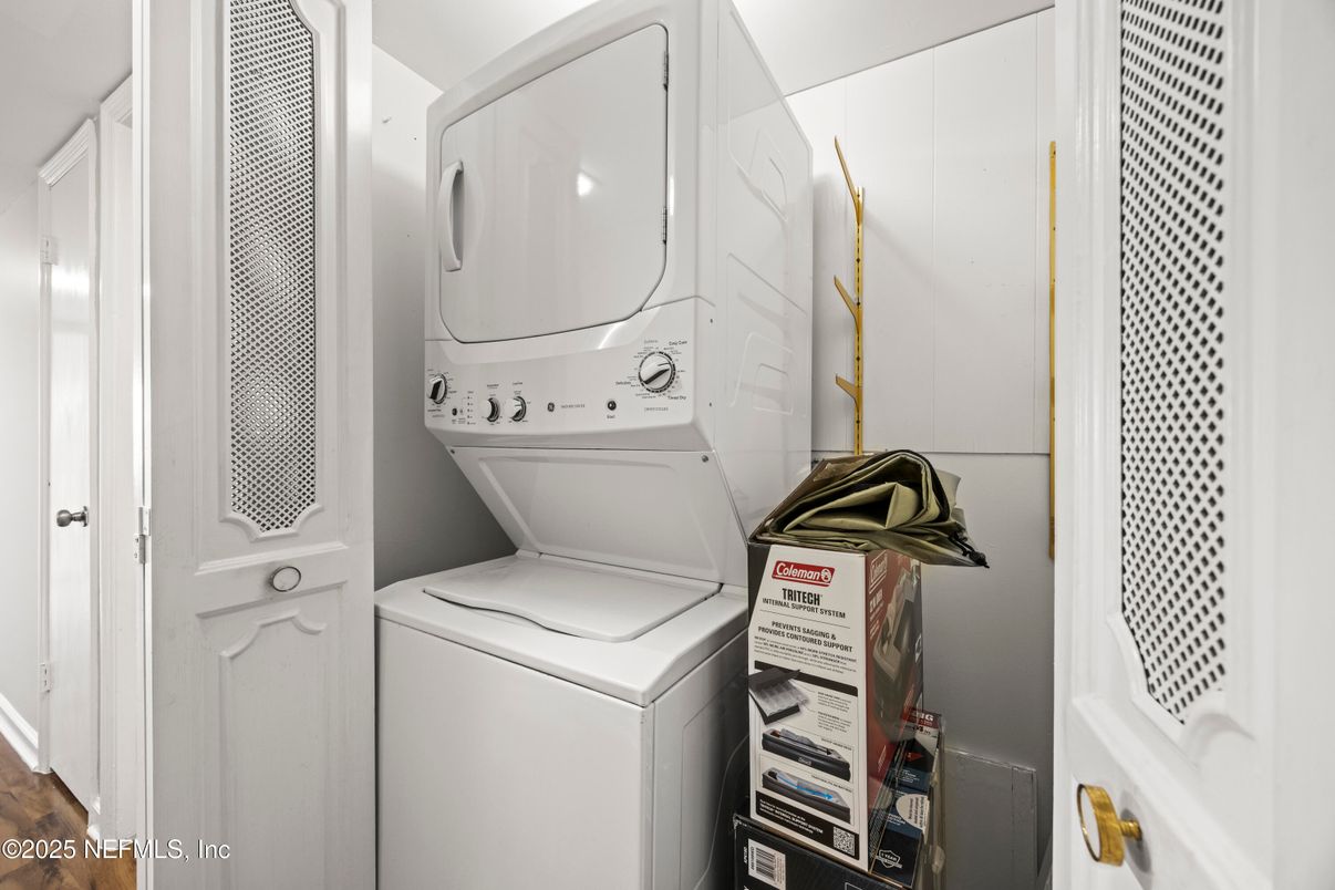 Interior, Utility Closets, Washer