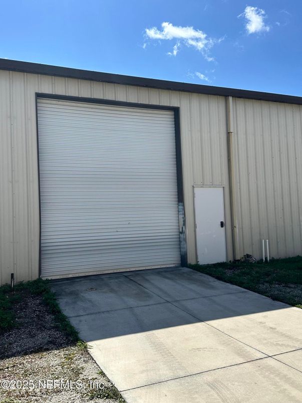 Detached Garage, Exterior