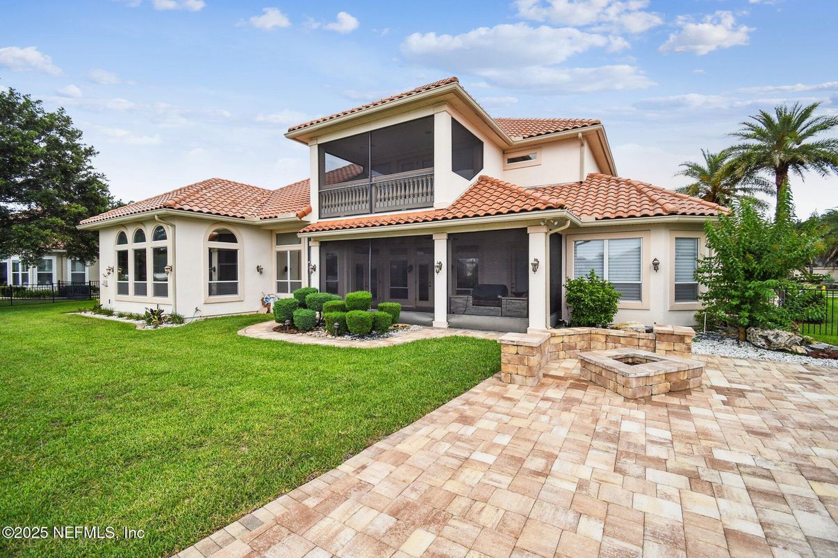 Backyard, Exterior, Facade, Mediterranean
